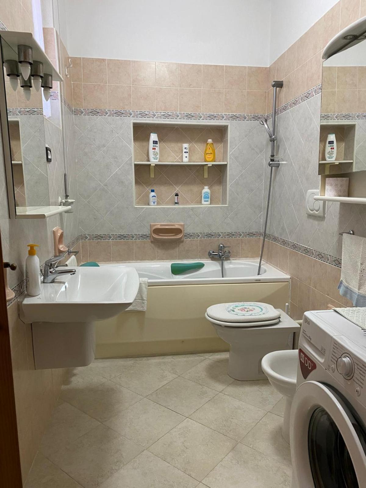דירות סאסארי Lemon House מראה חיצוני תמונה