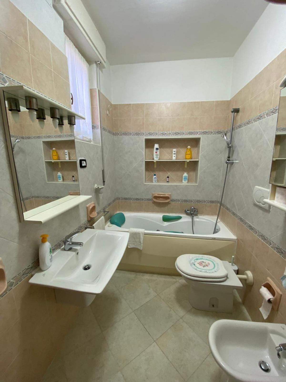 דירות סאסארי Lemon House מראה חיצוני תמונה